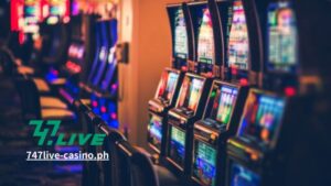 Karamihan sa mga laro sa casino ay maaaring nahahati sa dalawang malawak na kategorya：mga laro sa mesa at mga slot machine. Bagama't pareho silang sikat sa mga manlalaro, ang parehong grupo ay may mga natatanging katangian na angkop sa iba't ibang uri ng mga manlalaro.