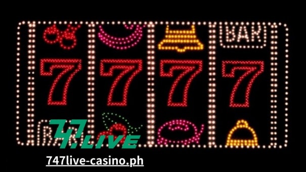 Ang mga slot machine ay isa sa pinakasikat na mga laro sa casino sa mundo. Masaya silang laruin, at kadalasan, ang kailangan mo lang gawin ay pindutin ang isang pindutan. Mga kumikislap na ilaw, bonus na mini-games, malalakas na ingay! Pinagsasama-sama ang lahat ng mga salik na ito upang gawing isang kapana-panabik na karanasan ang paglalaro ng simpleng larong ito sa casino.